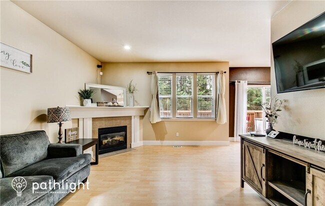 Building Photo - 18316 11th Ave Ct E