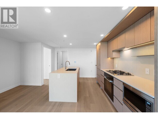 Photo du bâtiment - 5212-5212 Cambie Rd