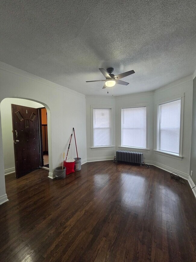 Foto del edificio - 2120 S Ridgeway Ave