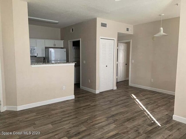 Building Photo - 5663 Star Rush Dr
