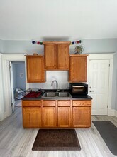 Building Photo - 641 Fillmore St NE