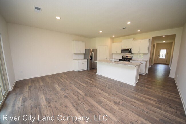 Foto del edificio - 4 br, 2 bath House - 425 Lilly Drive