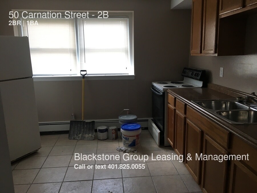Primary Photo - 50 Carnation St