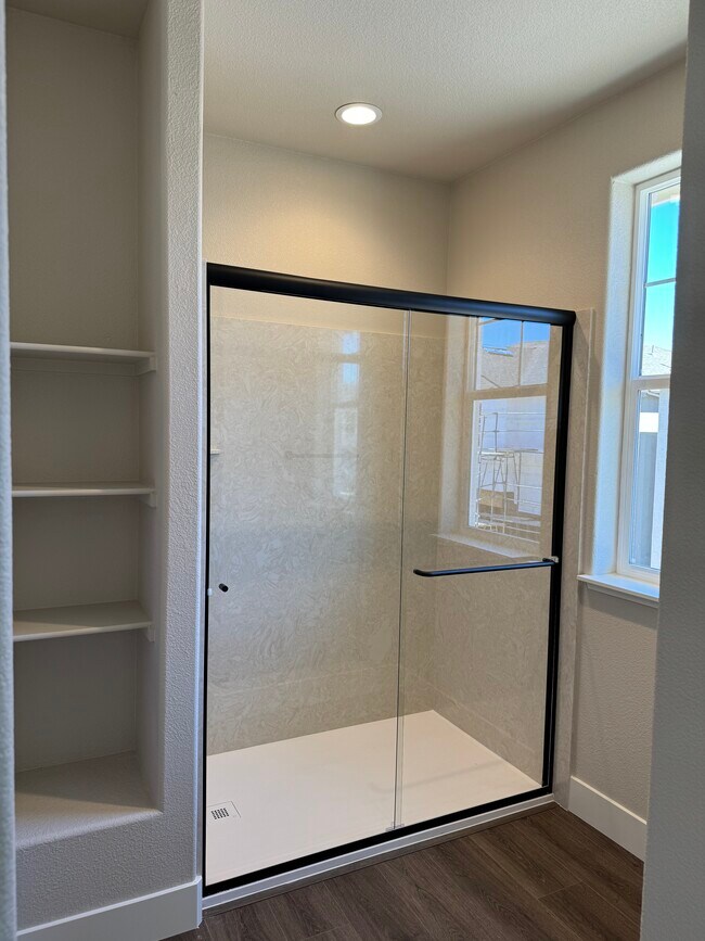 Building Photo - 324 Cattail Cir