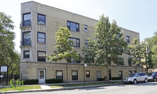 Building Photo - 4556 N Wolcott Ave