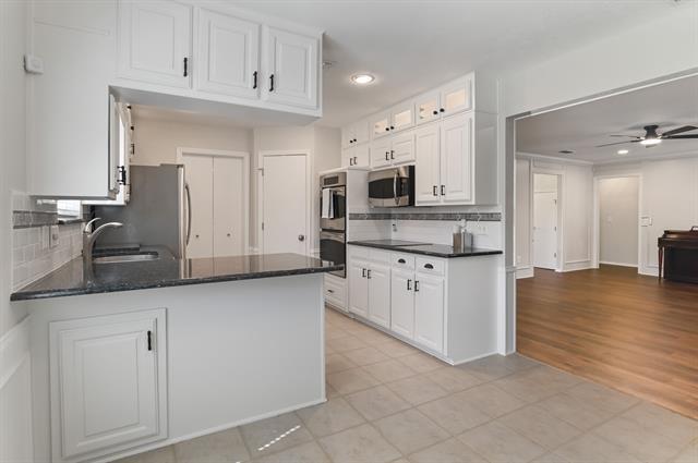 Building Photo - 2724 Glen Forest Ln