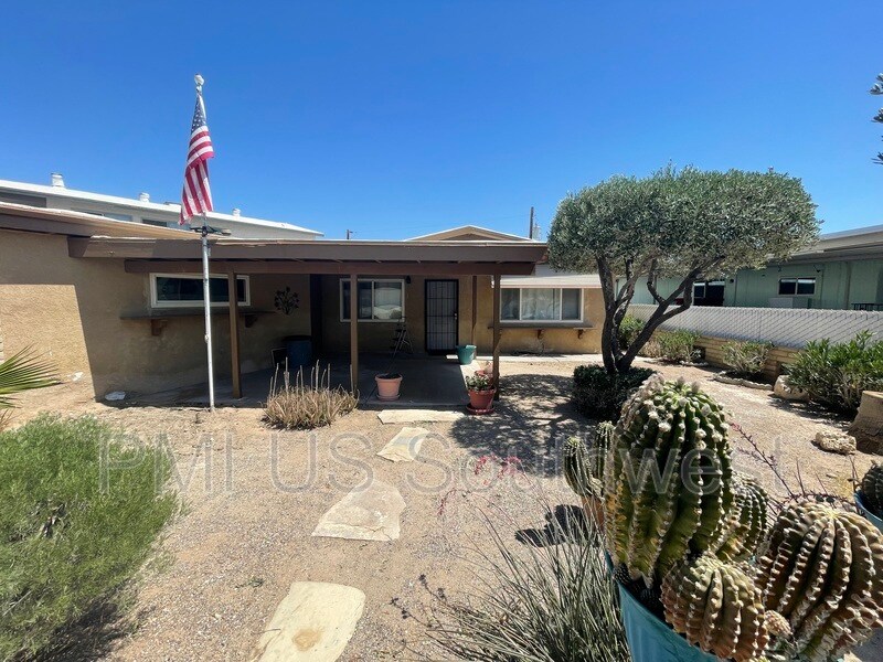 1772 Riverside Dr, Bullhead City, AZ 86442 House for Rent in Bullhead