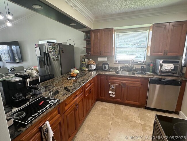 Building Photo - 3801 Inlet Cir