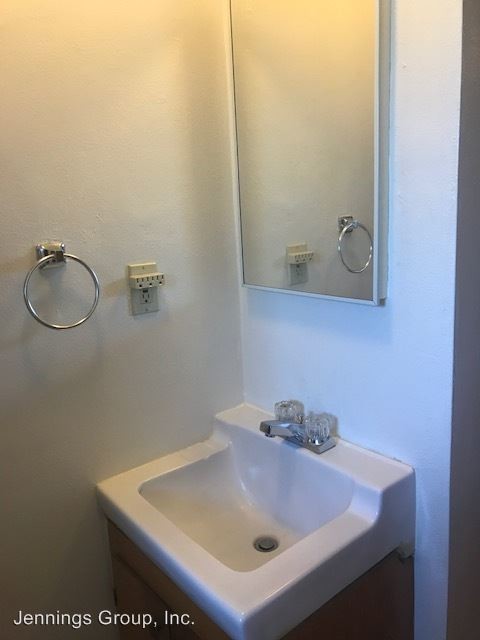 Foto del edificio - 1570 Pearl St