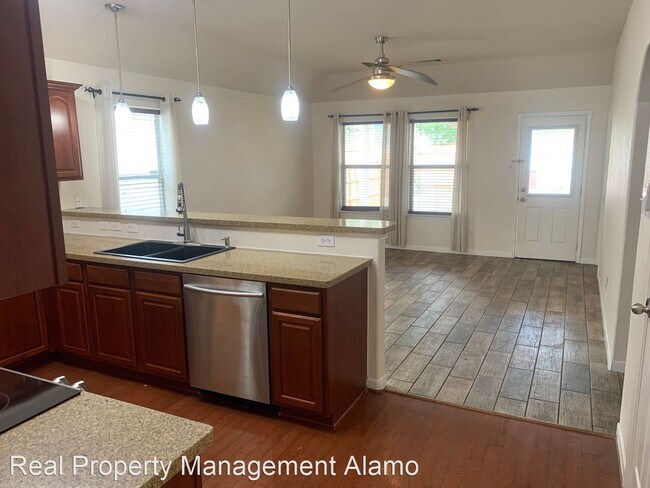 Foto del edificio - 3 br, 2 bath House - 12023 Mill Pine