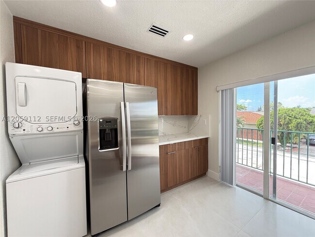 Building Photo - 3514 W 76th St