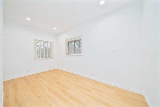 Foto del edificio - 1253 Del Rey Ave