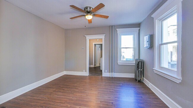 Foto del edificio - 18 N Michigan Ave