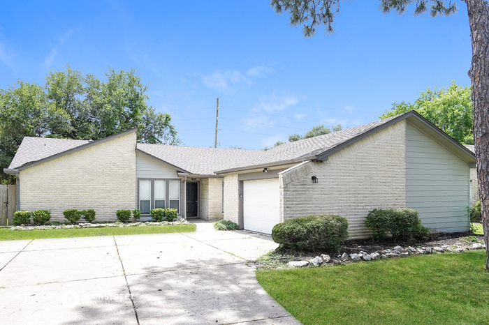Primary Photo - 5911 Pincay Oaks St
