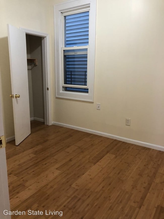 Building Photo - 59 Brenner St
