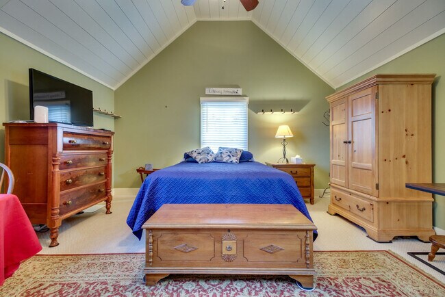 Building Photo - 64 Wrights Point Cir