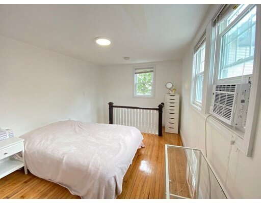 Foto del edificio - 18 Grandview Ave