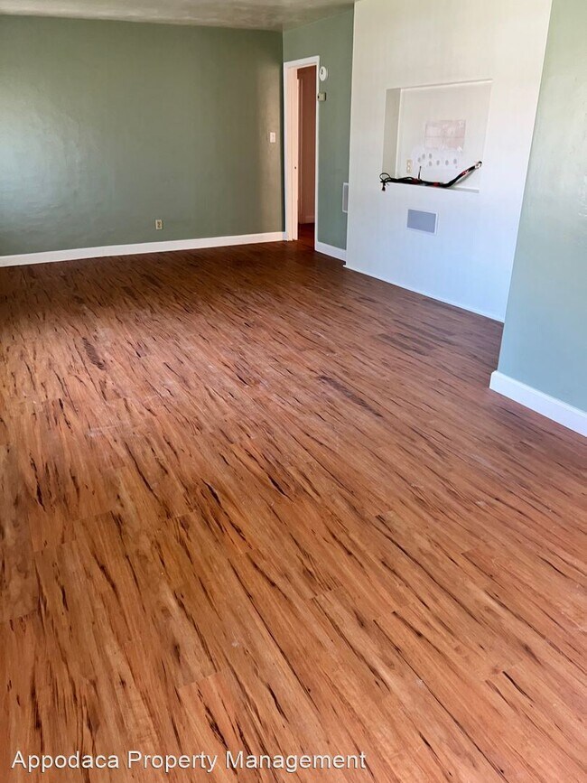 Building Photo - 3 br, 1 bath House - 128 Donna Ave