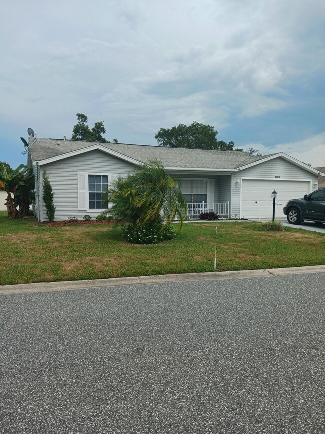 Building Photo - 5030 El Destino Dr