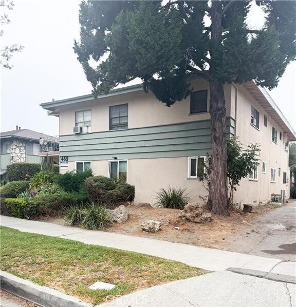 Building Photo - 469 E Algrove St