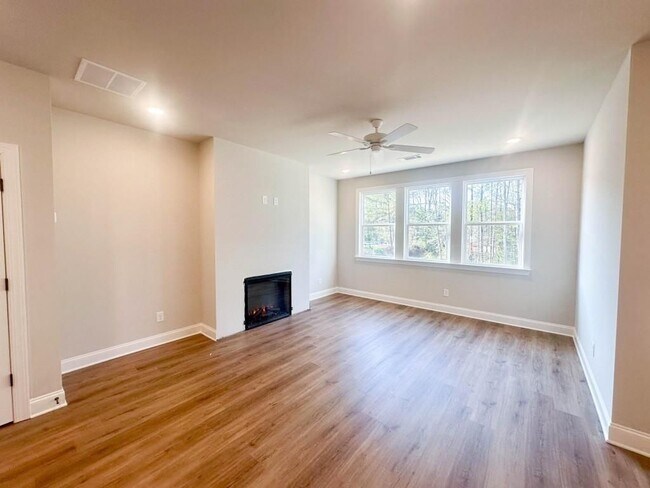 Foto del edificio - 2407 Malster Ln