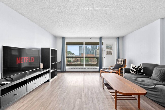 Photo du bâtiment - 221-226 6 Ave SE