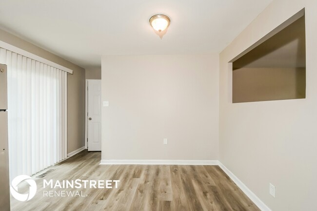 Building Photo - 1126 Airglades Dr