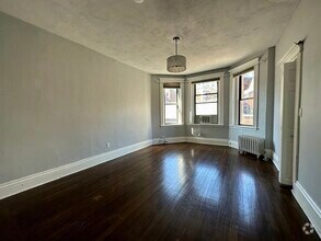 Building Photo - 107 Jersey St