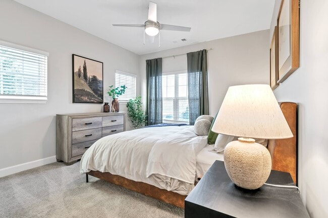 Building Photo - The View on Canton Apartments