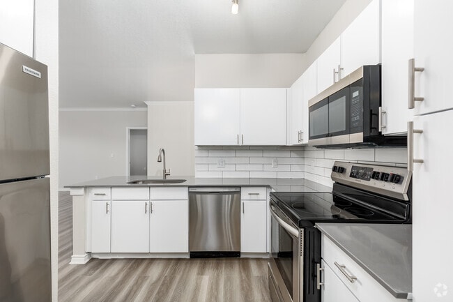 2BR, 2BA - 1,240SF | PLAYA - Birchstone Northlake