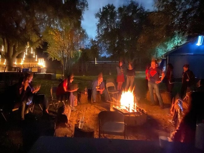 Building Photo - 9706 Camelots Ct