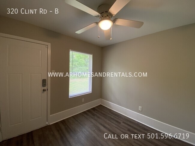 Building Photo - 320 Clint Rd - B | $825 | 2 beds, 1 full bath