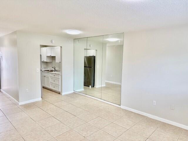 Foto del edificio - 650 SW 2nd Ave