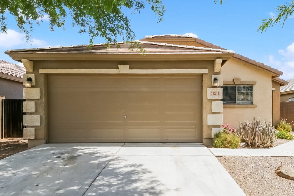 Foto principal - 30831 N Karen Ave