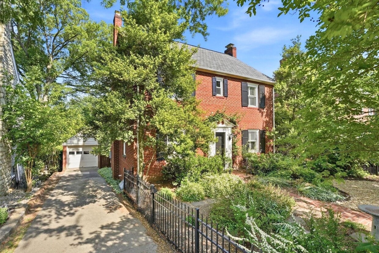 Photo - 1911 N Harvard St (Arlington, VA)