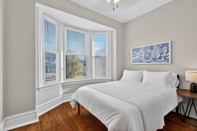 Foto del edificio - 3605 Cambridge Ave