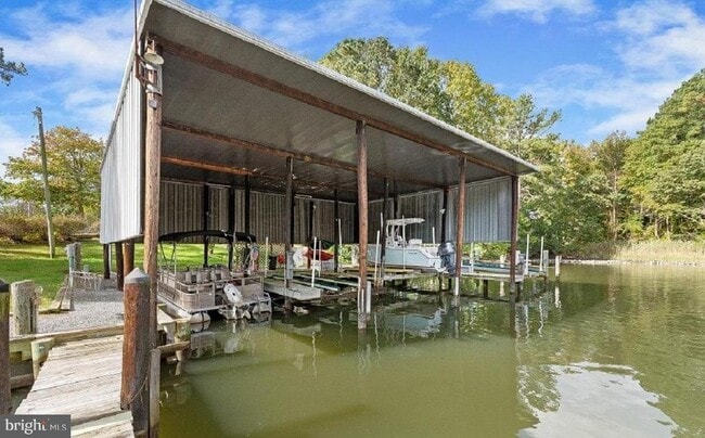 Building Photo - 560 Twin Cove Ln