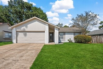 Building Photo - 20109 Misty Pines Dr
