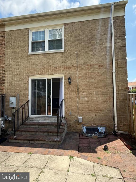 Building Photo - 6460 Franconia Ct
