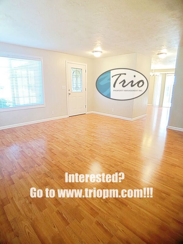 Foto del edificio - 3323 Honeywood St