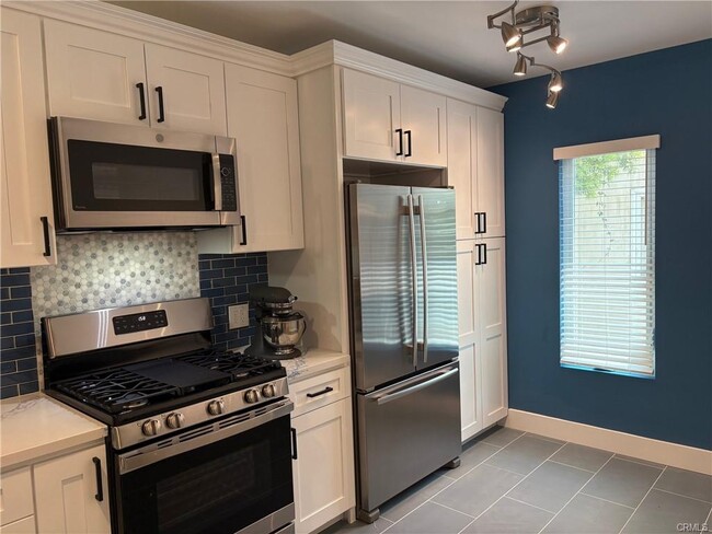 Foto del edificio - 4244 Laurelgrove Ave