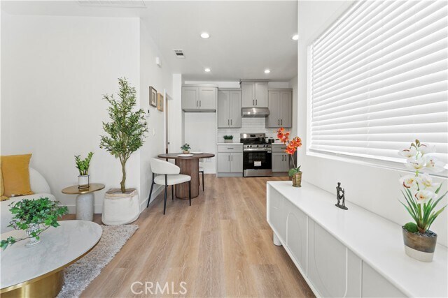 Foto del edificio - 13158 Cedar St