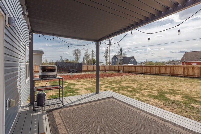 Foto del edificio - Century 21 Gold Rush - 3 bed, 2.5 bath (North Pole)