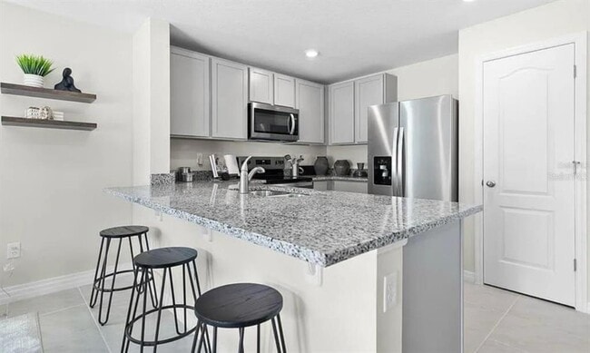 Building Photo - 544 Zinfandel Dr
