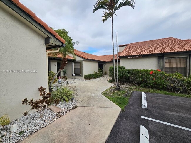 Foto del edificio - 15075 SW 49th Ln