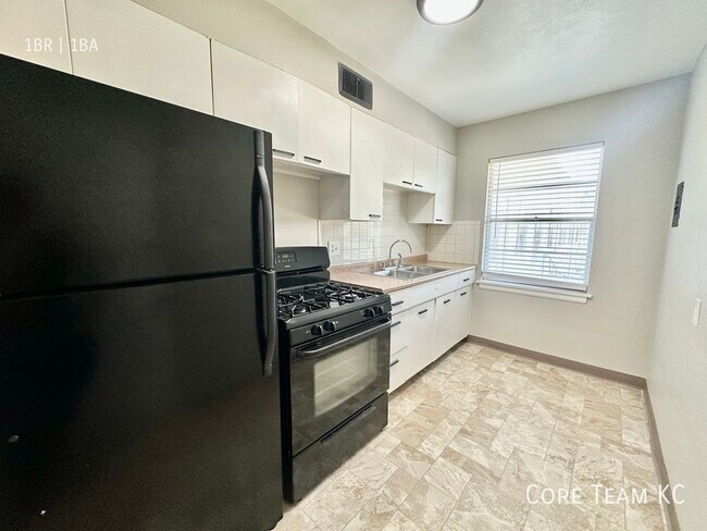 Foto del edificio - 4128 Roanoke Rd