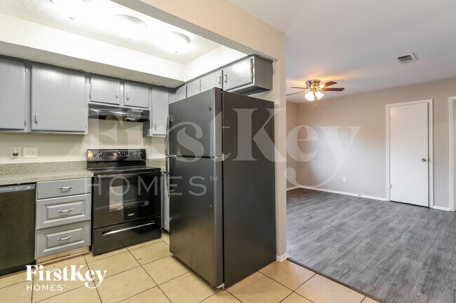 Building Photo - 4439 Algernon Dr