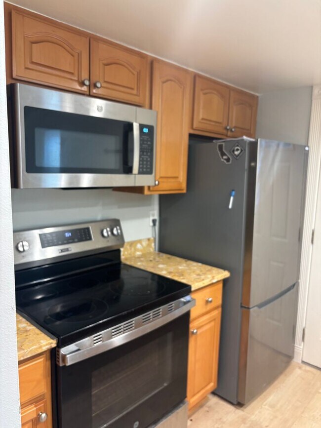 Foto del edificio - 5420 Roundtree Ct