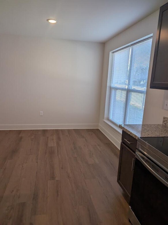 Building Photo - 111 Hansbrough Pl