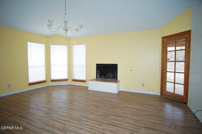 Foto del edificio - 5460 Ridge St